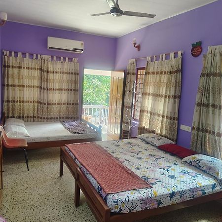 Thoms Beach Homestay Alappuzha Bagian luar foto