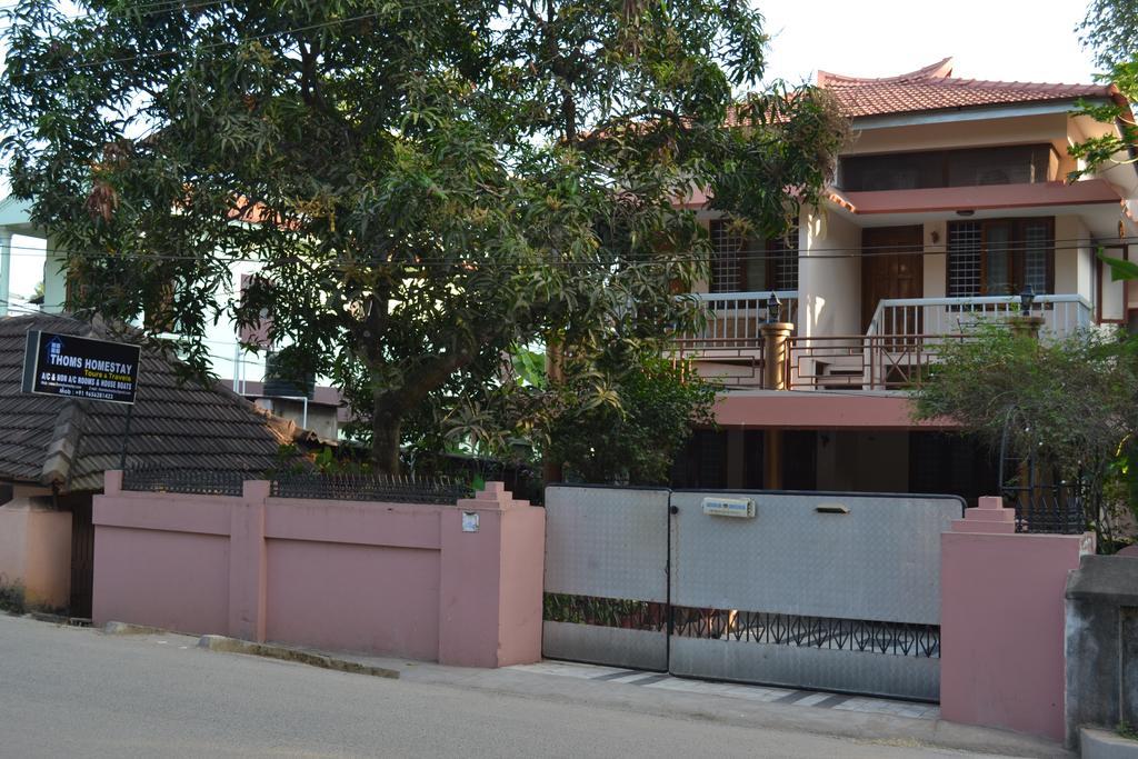Thoms Beach Homestay Alappuzha Bagian luar foto