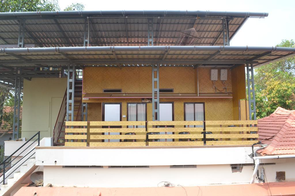 Thoms Beach Homestay Alappuzha Bagian luar foto