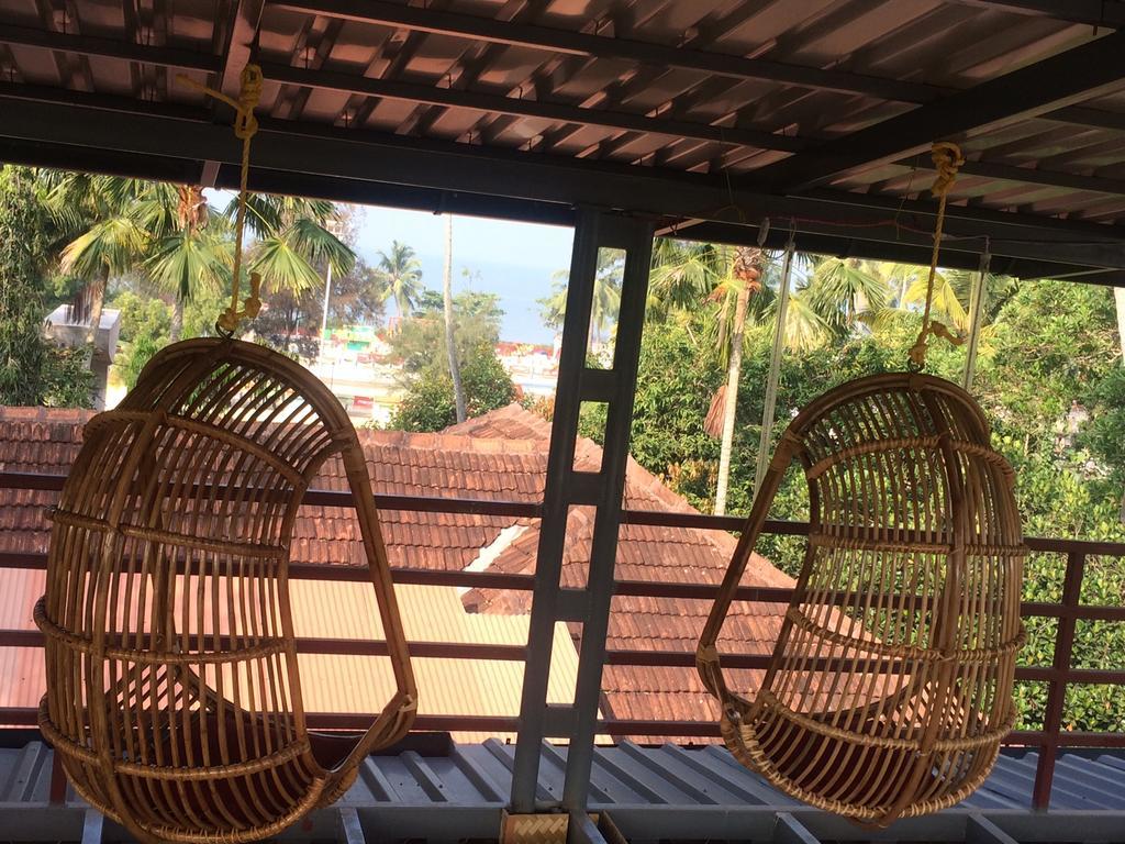 Thoms Beach Homestay Alappuzha Bagian luar foto