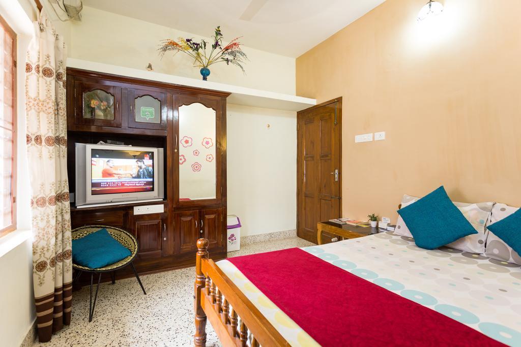 Thoms Beach Homestay Alappuzha Bagian luar foto